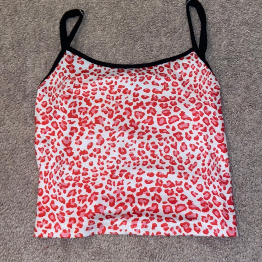 red and white cropped tank